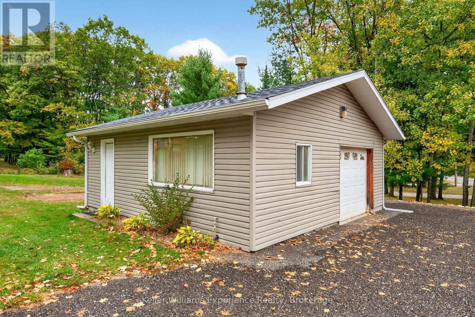 1504 Golf Link Road, Midland, ON - Outdoor