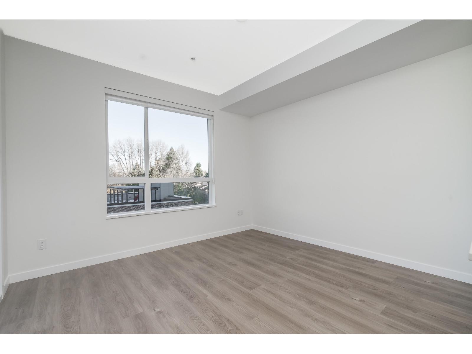 404 27218 Aldergrove Town Centre Drive, Langley, BC - Indoor Photo Showing Other Room