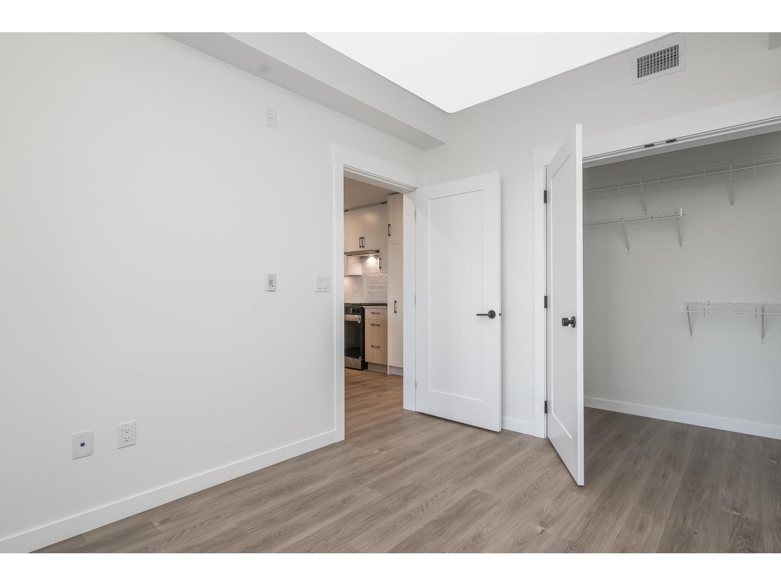 404 27218 Aldergrove Town Centre Drive, Langley, BC - Indoor Photo Showing Other Room