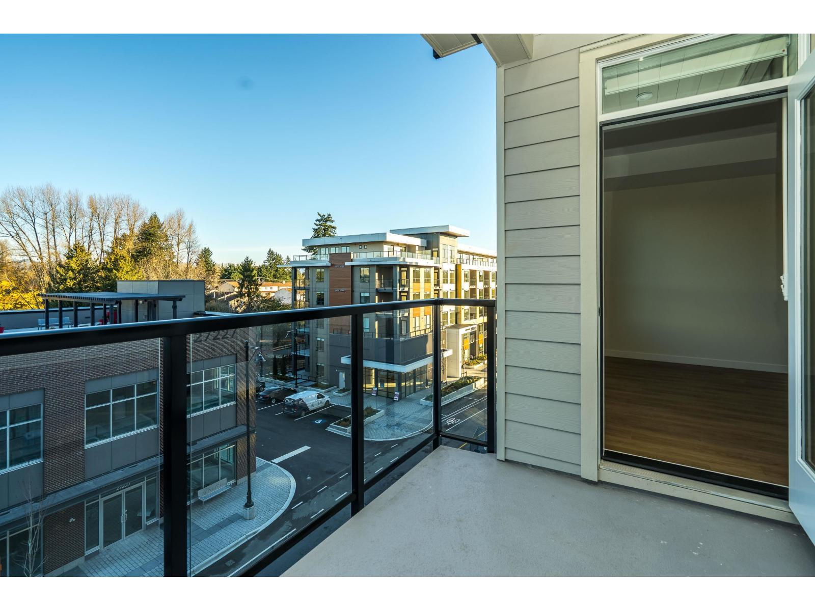 404 27218 Aldergrove Town Centre Drive, Langley, BC - Outdoor With Exterior