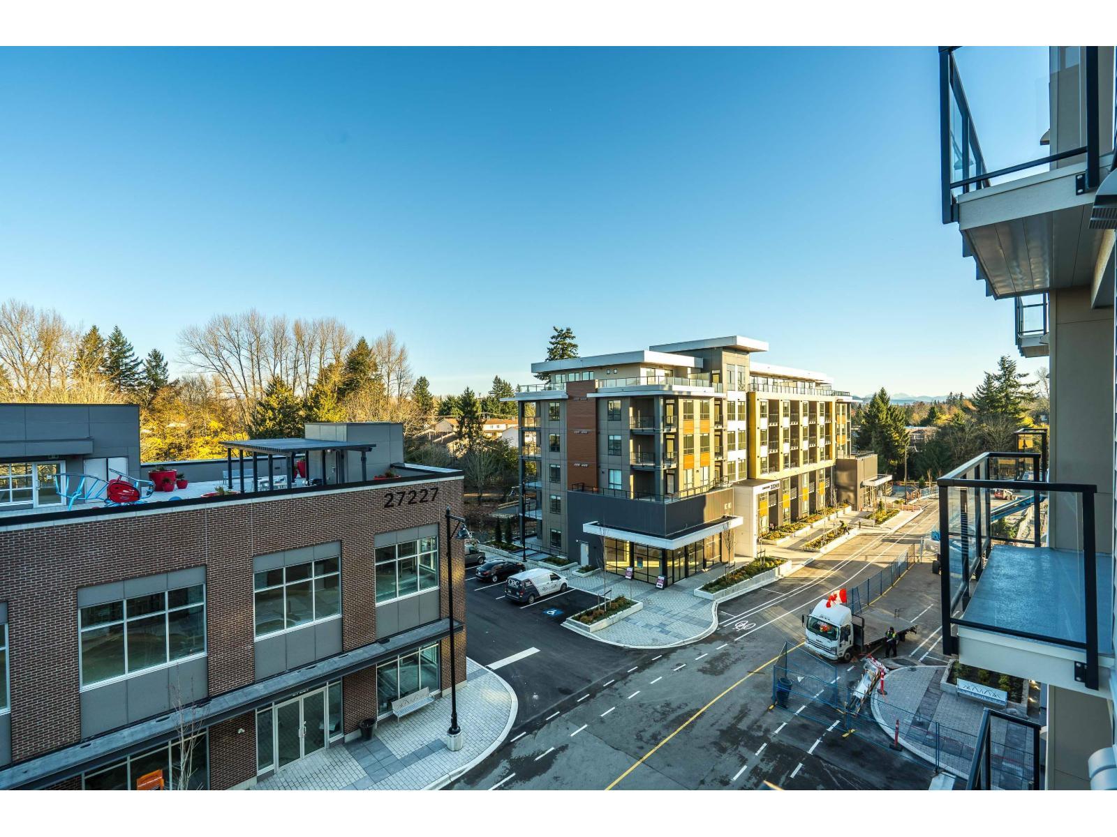 404 27218 Aldergrove Town Centre Drive, Langley, BC - Outdoor