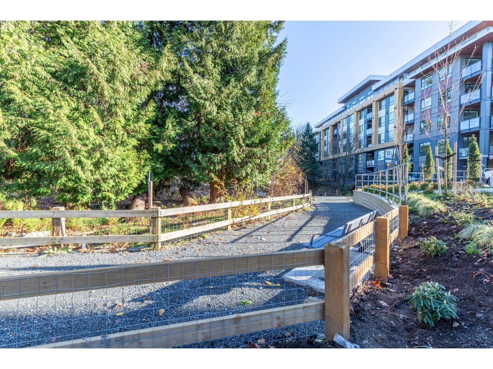 404 27218 Aldergrove Town Centre Drive, Langley, BC - Outdoor