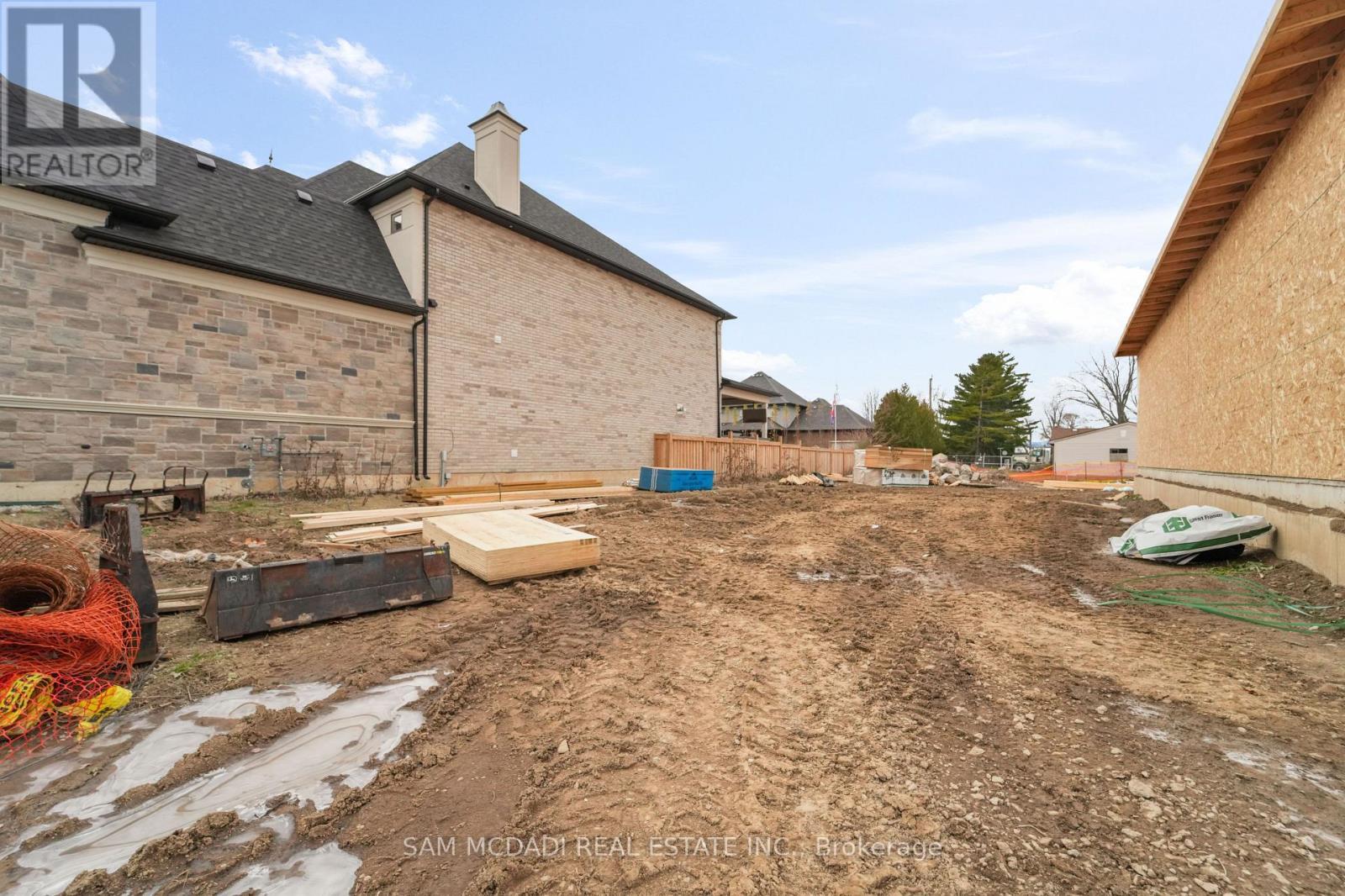 451 Montreal Circle, Hamilton, ON