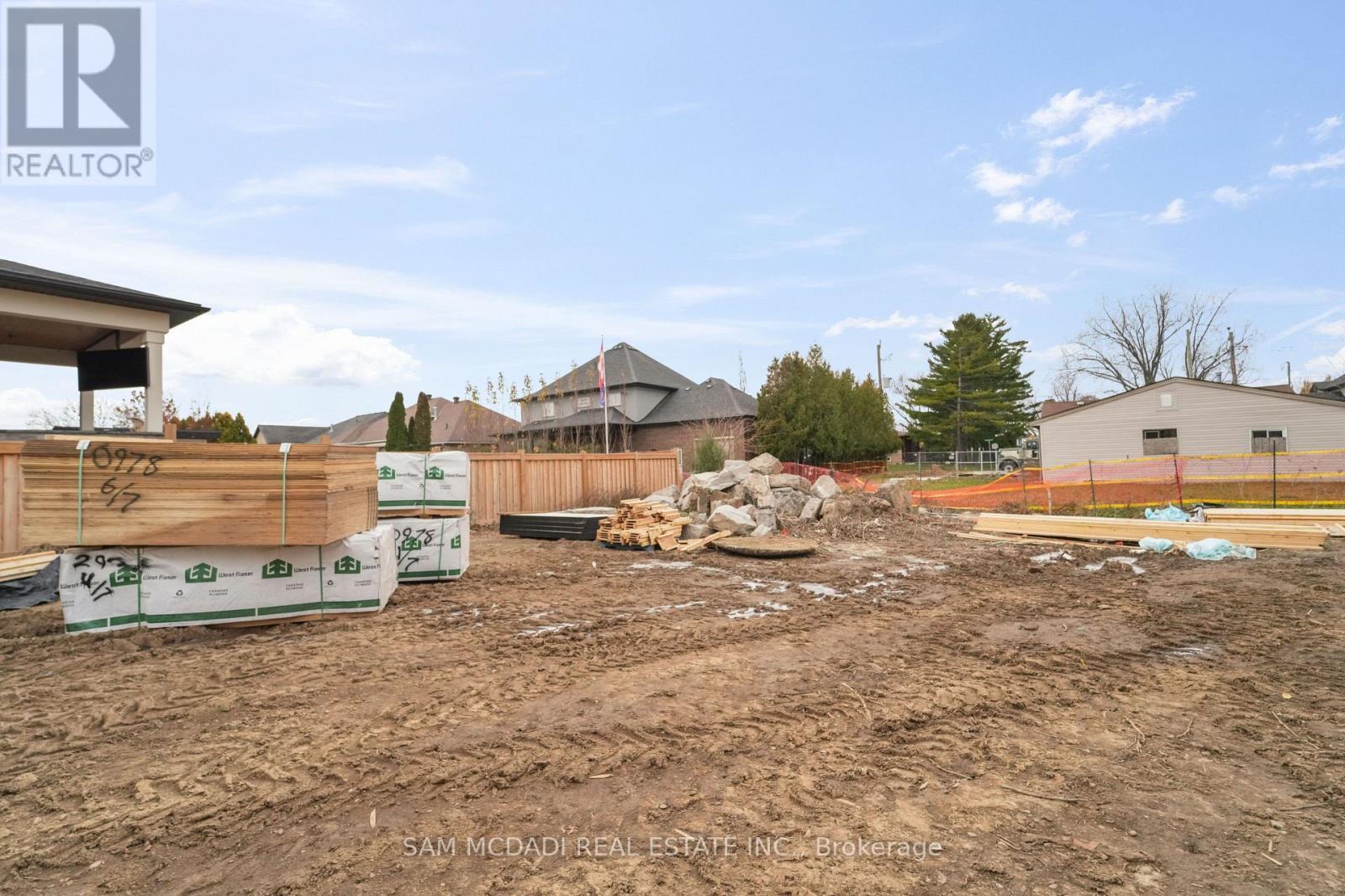 451 Montreal Circle, Hamilton, ON