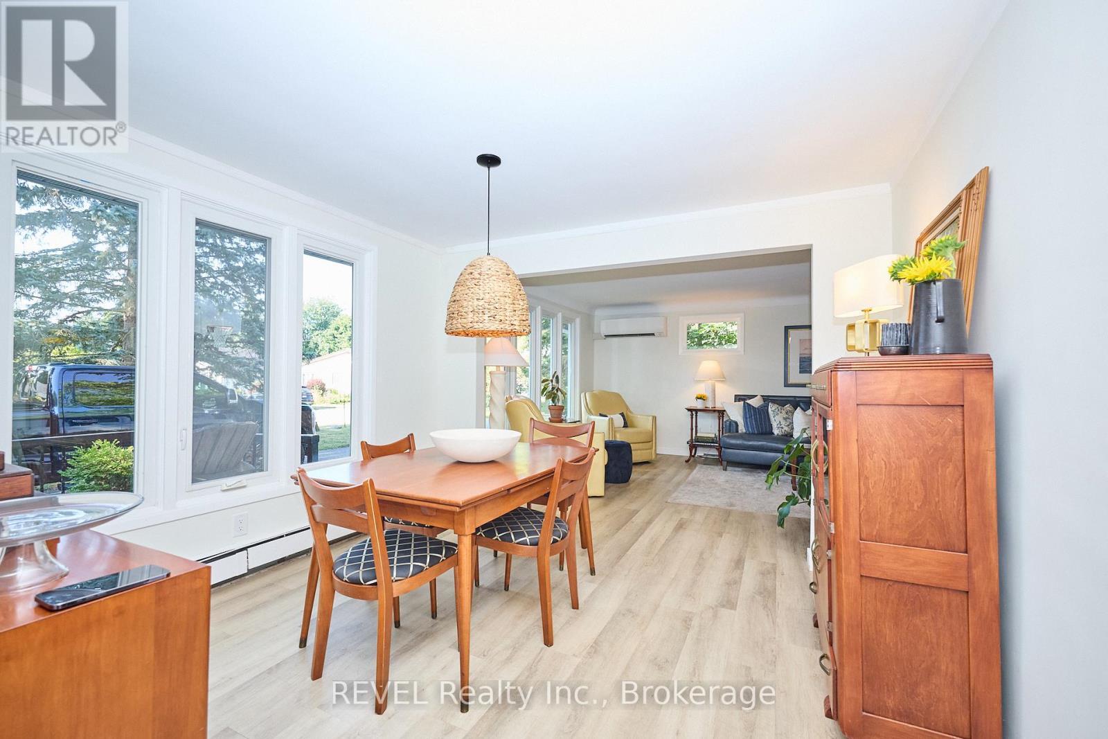 88 Haun Road, Fort Erie (Crystal Beach), ON - Indoor Photo Showing Dining Room