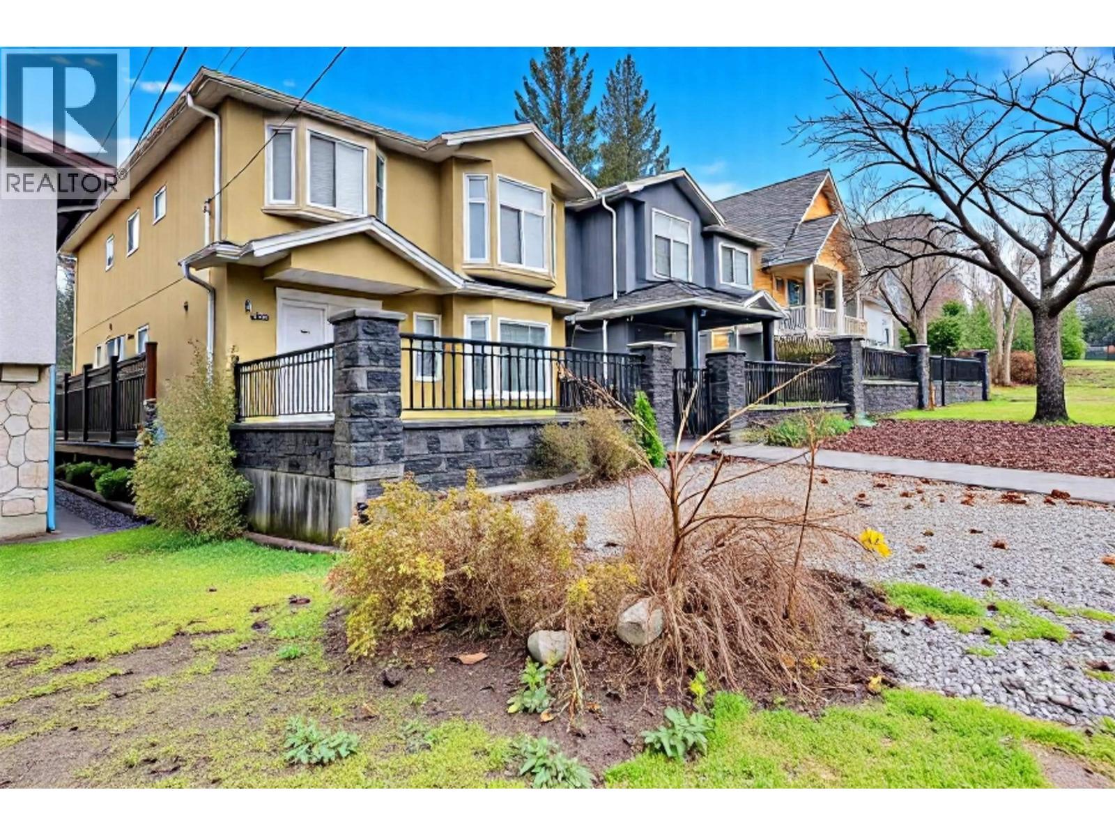 7332 1St Street, Burnaby, BC