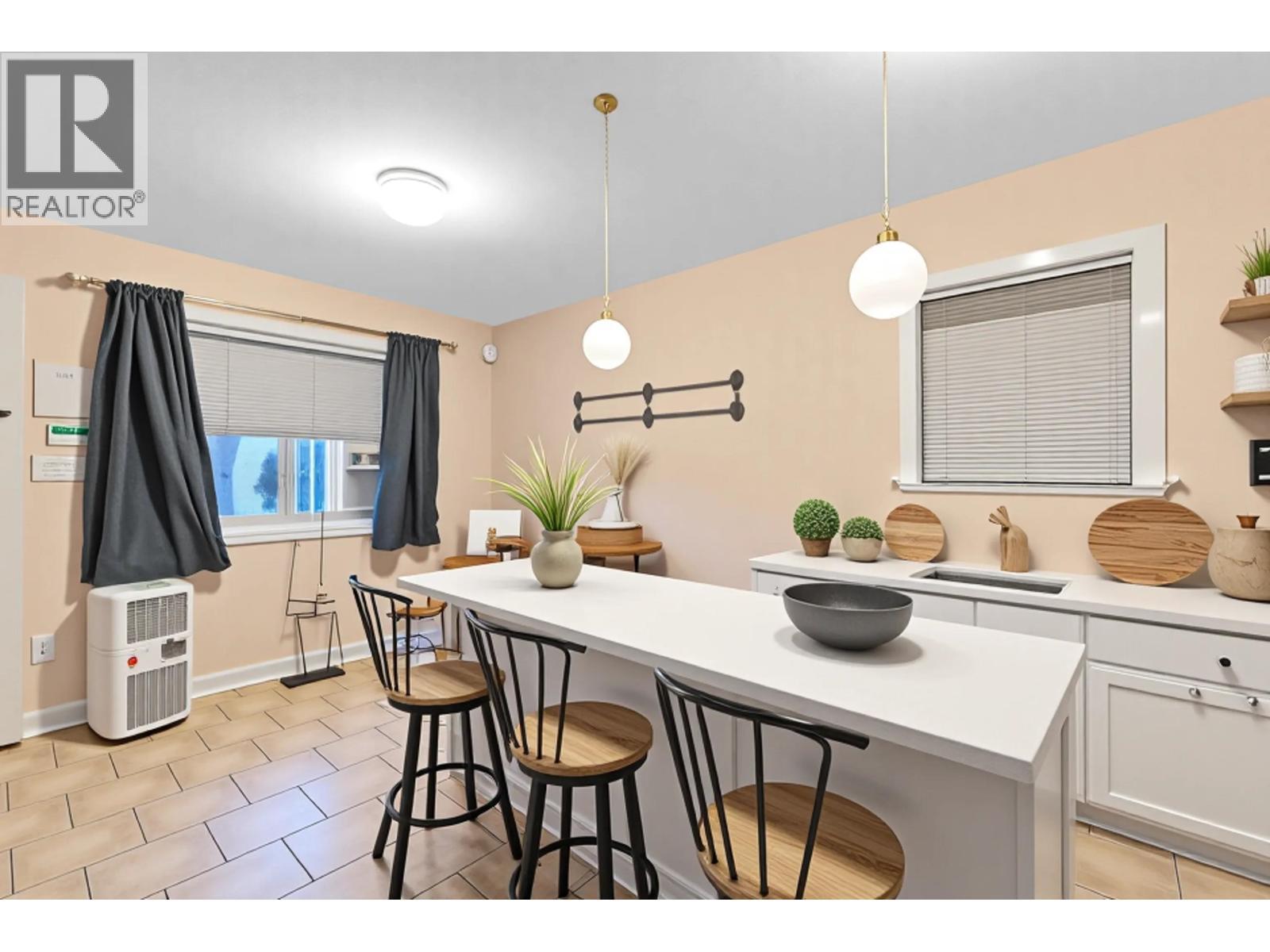 7332 1St Street, Burnaby, BC