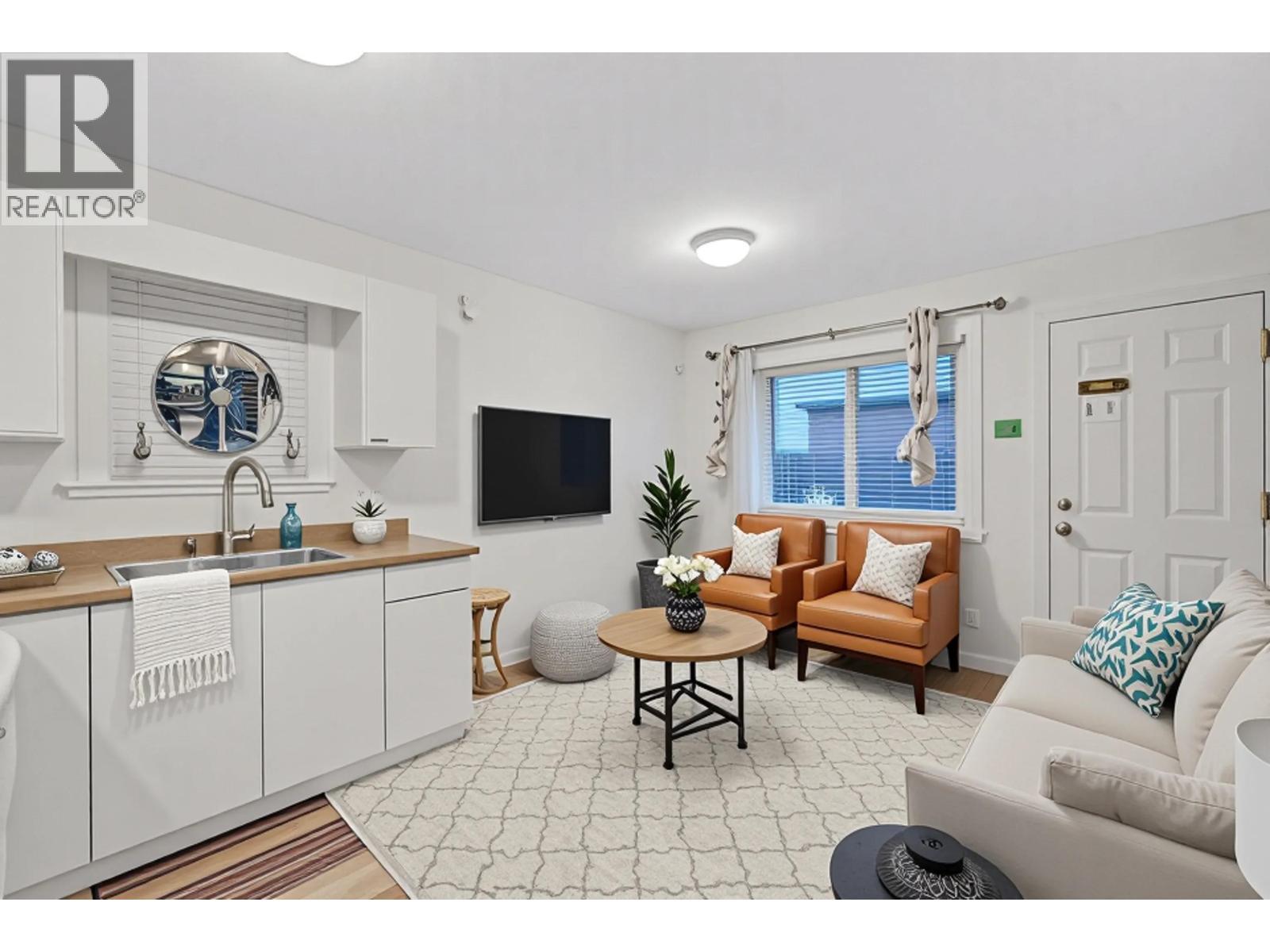 7332 1St Street, Burnaby, BC