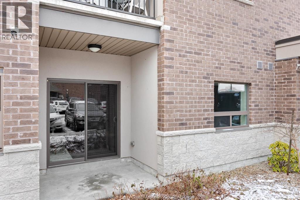 8475 Wyandotte Street East Unit# 101, Windsor, ON - Outdoor With Exterior