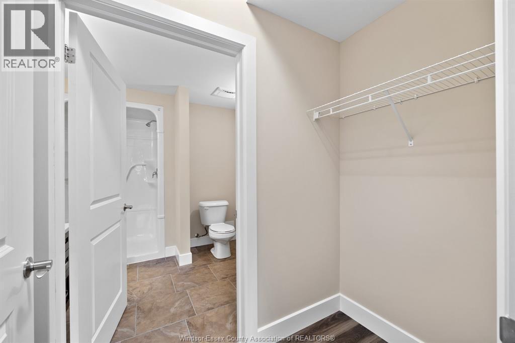 8475 Wyandotte Street East Unit# 101, Windsor, ON - Indoor