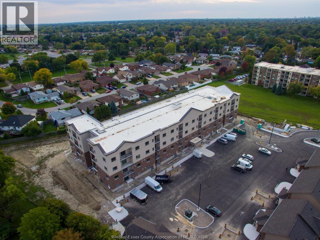 8475 Wyandotte Street East Unit# 101, Windsor, ON - Outdoor With View
