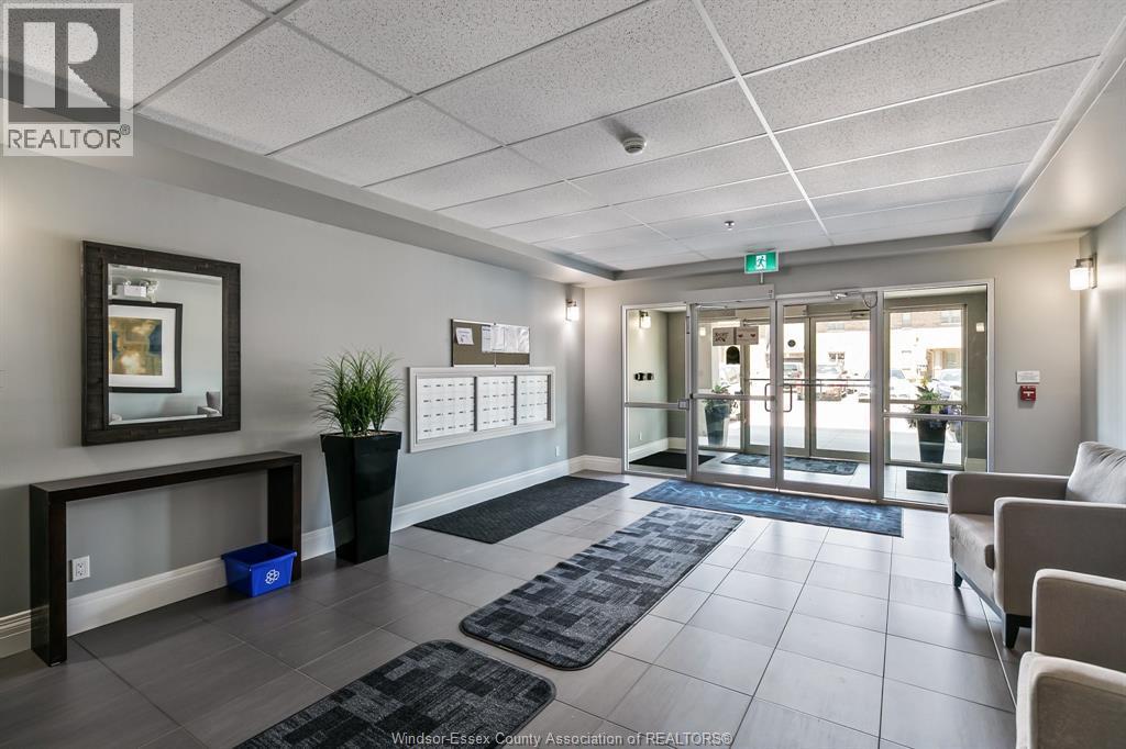 8475 Wyandotte Street East Unit# 101, Windsor, ON - Indoor
