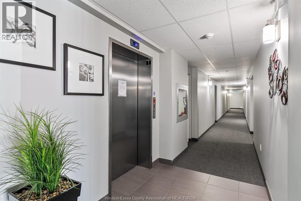 8475 Wyandotte Street East Unit# 101, Windsor, ON - Indoor Photo Showing Other Room