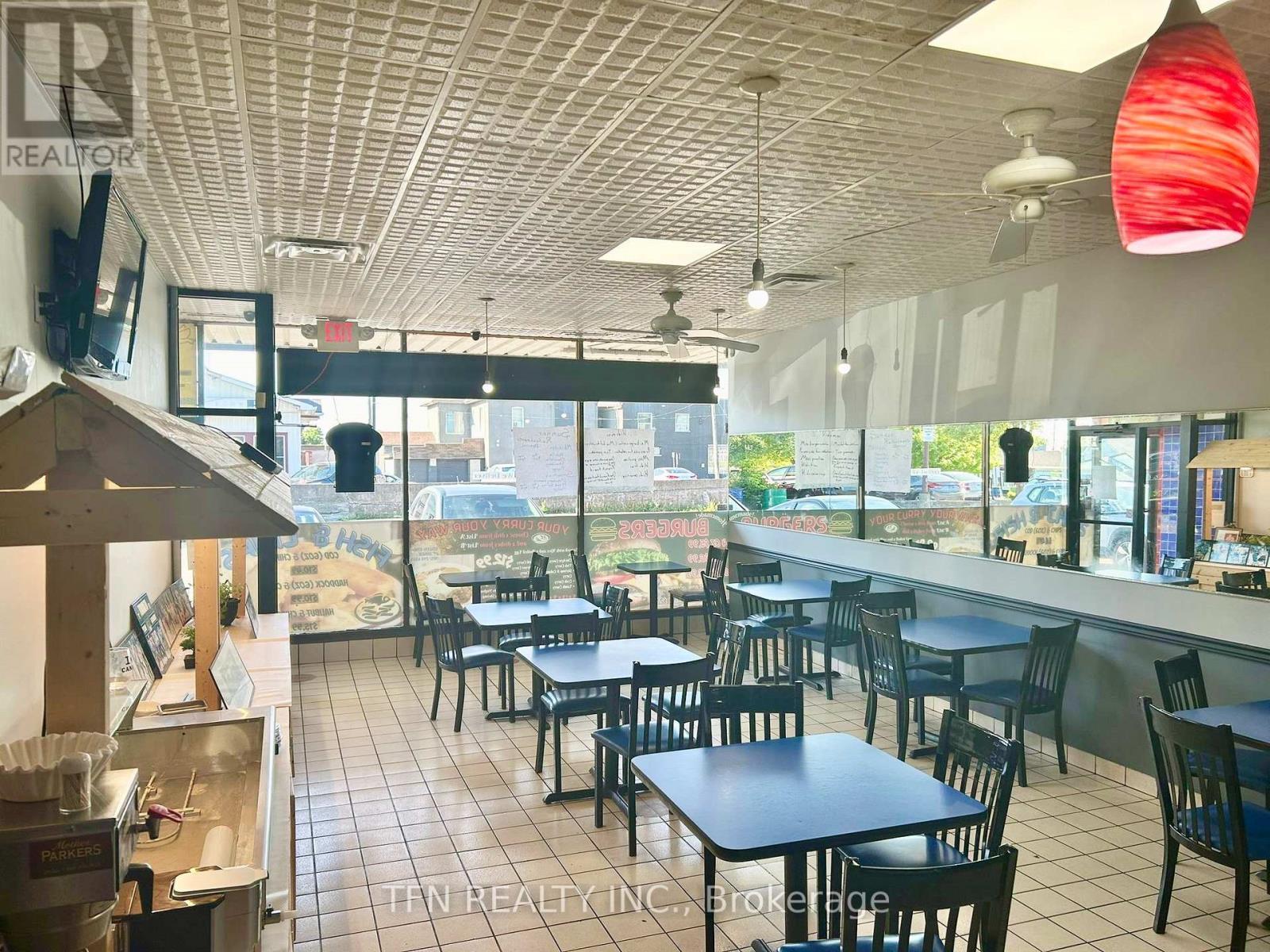 3 - 433 Simcoe Street S, Oshawa, ON