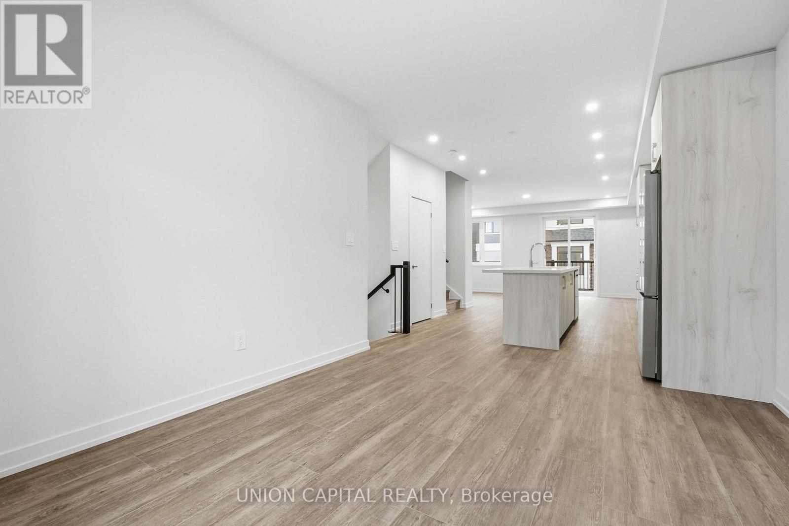 6 Robert Gilpin Lane, Richmond Hill, ON - Indoor