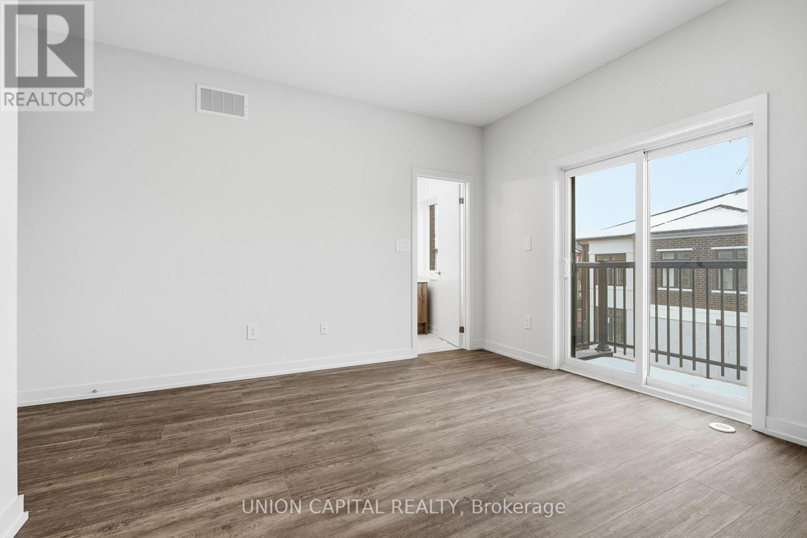 6 Robert Gilpin Lane, Richmond Hill, ON - Indoor Photo Showing Other Room