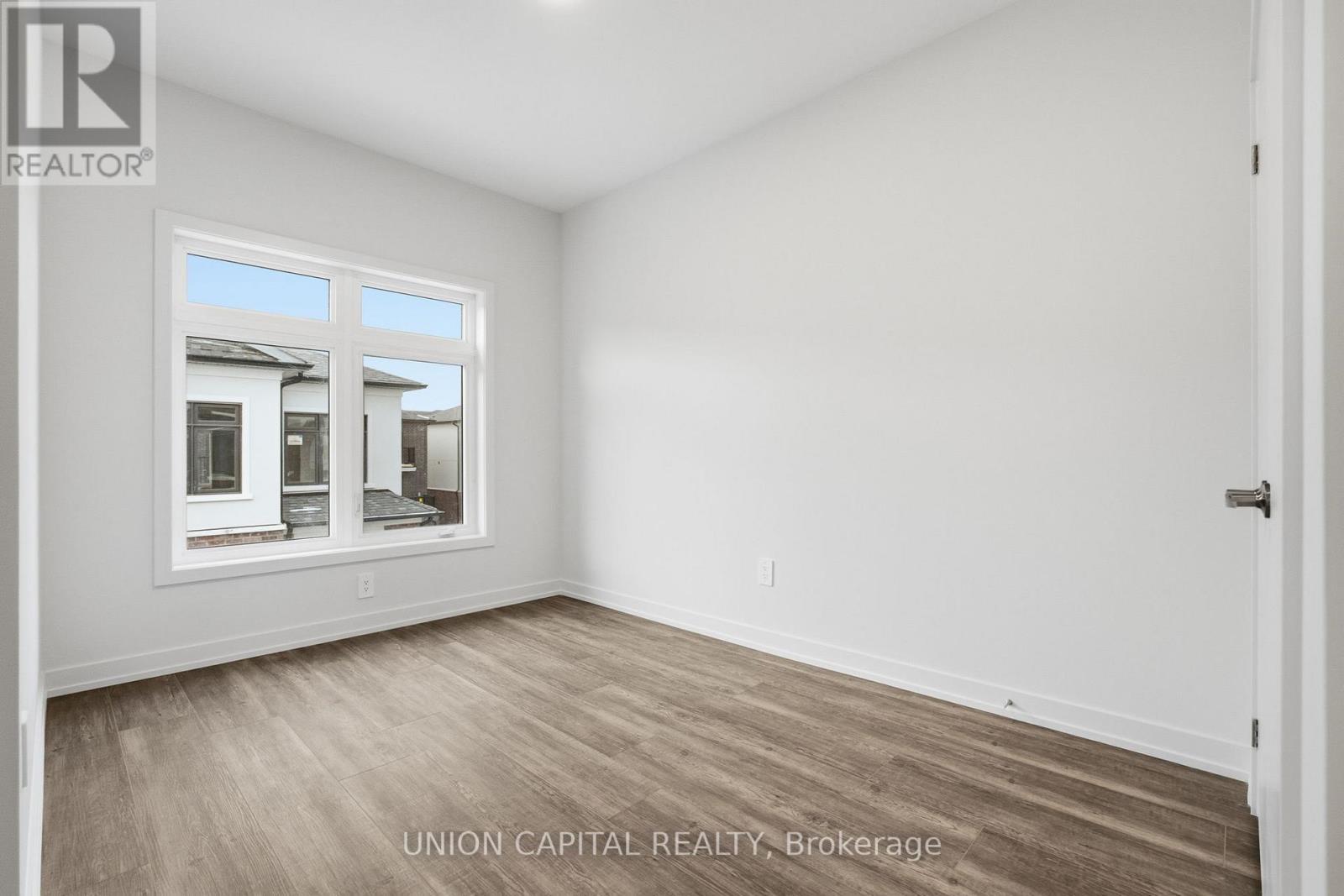 6 Robert Gilpin Lane, Richmond Hill, ON - Indoor Photo Showing Other Room