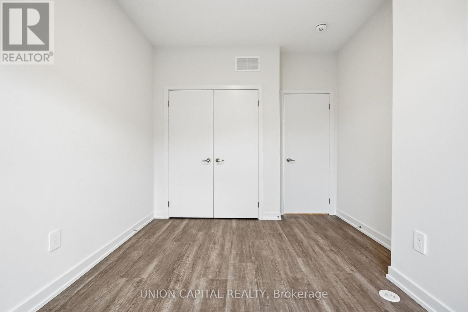 6 Robert Gilpin Lane, Richmond Hill, ON - Indoor Photo Showing Other Room