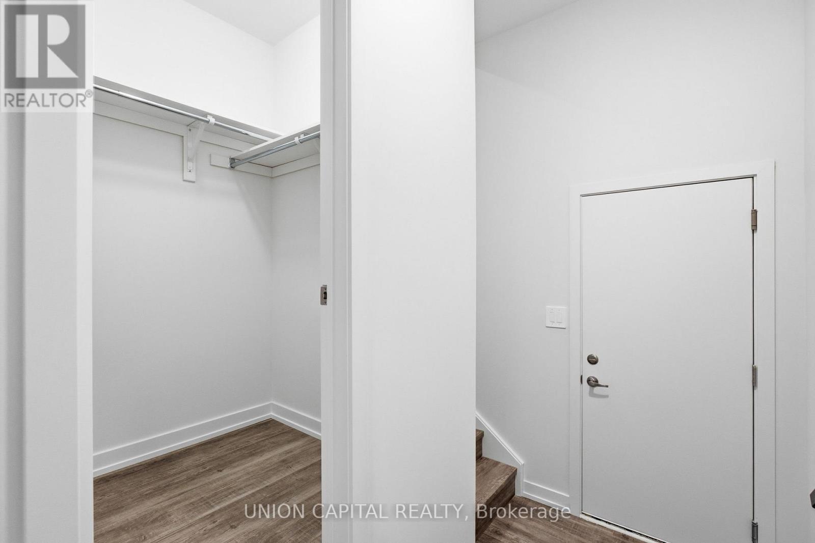 6 Robert Gilpin Lane, Richmond Hill, ON - Indoor