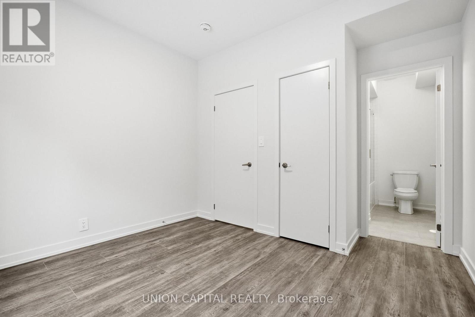 6 Robert Gilpin Lane, Richmond Hill, ON - Indoor Photo Showing Other Room