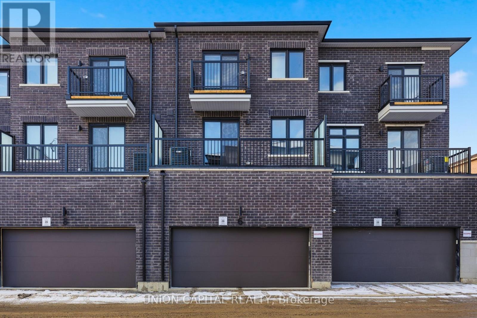 6 Robert Gilpin Lane, Richmond Hill, ON - Outdoor With Facade