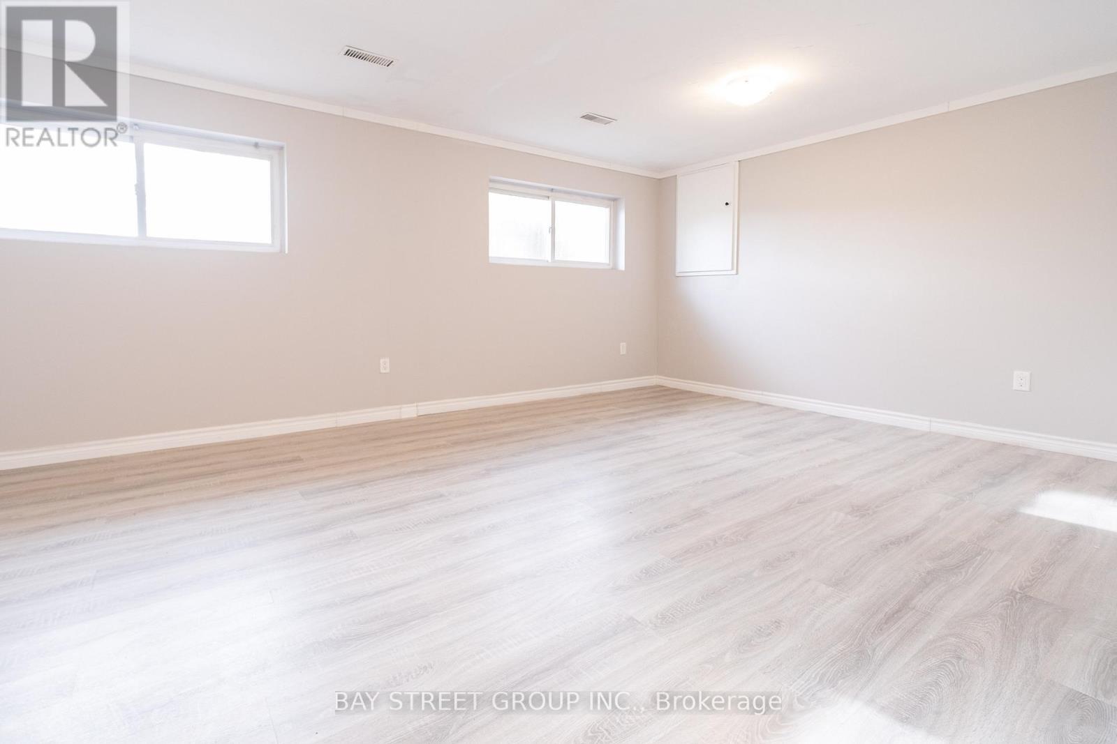 Lower Unit - 15 Old Oxford Road, St. Catharines (Vine/Linwell), ON - Indoor Photo Showing Other Room