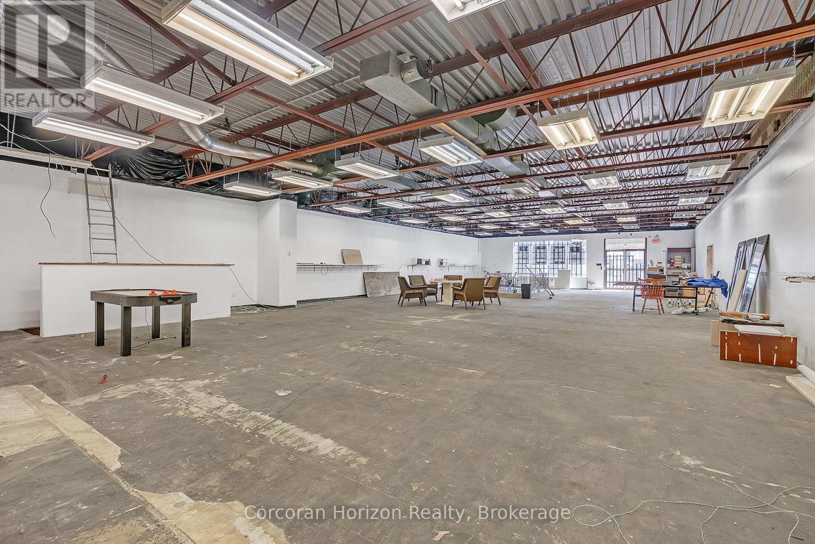 Main+Bsmt - 17 Barton Street E, Hamilton (Beasley), ON