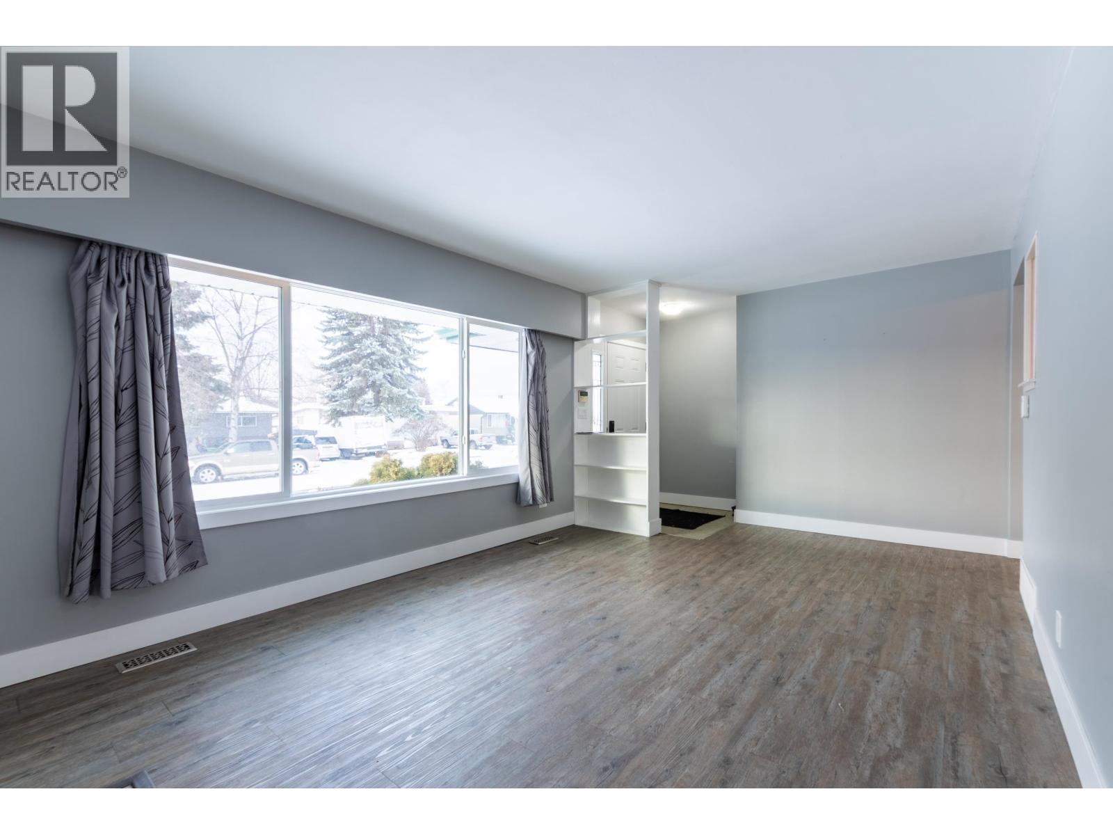 282 Irwin Street, Prince George, BC - Indoor Photo Showing Other Room