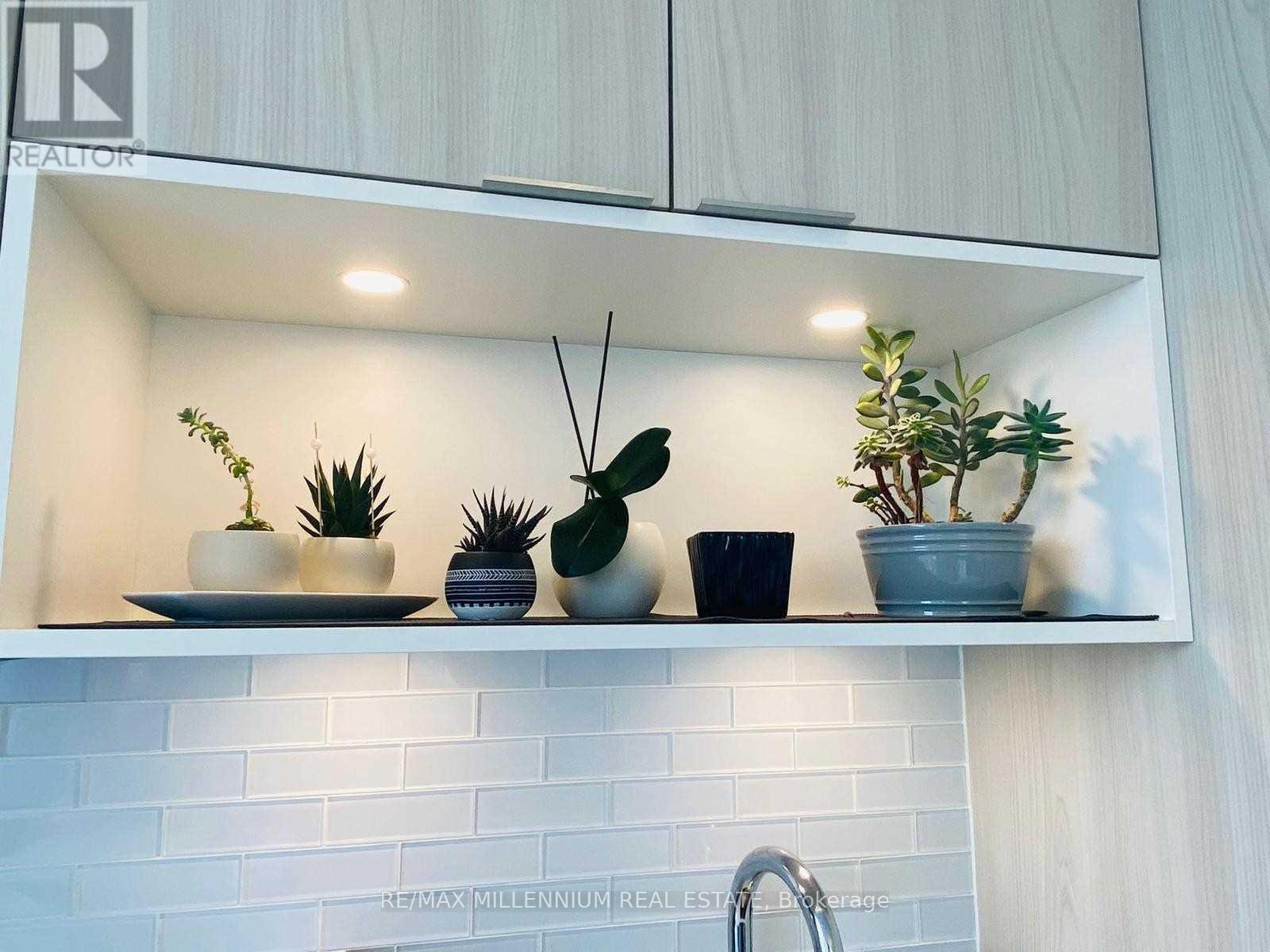 809 - 20 Tubman Avenue, Toronto, ON - Indoor Photo Showing Other Room