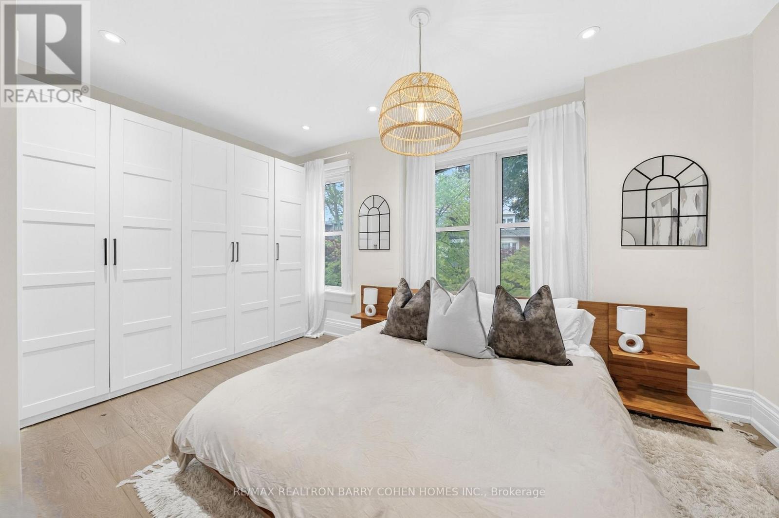 198 Macpherson Avenue, Toronto, ON - Indoor Photo Showing Bedroom