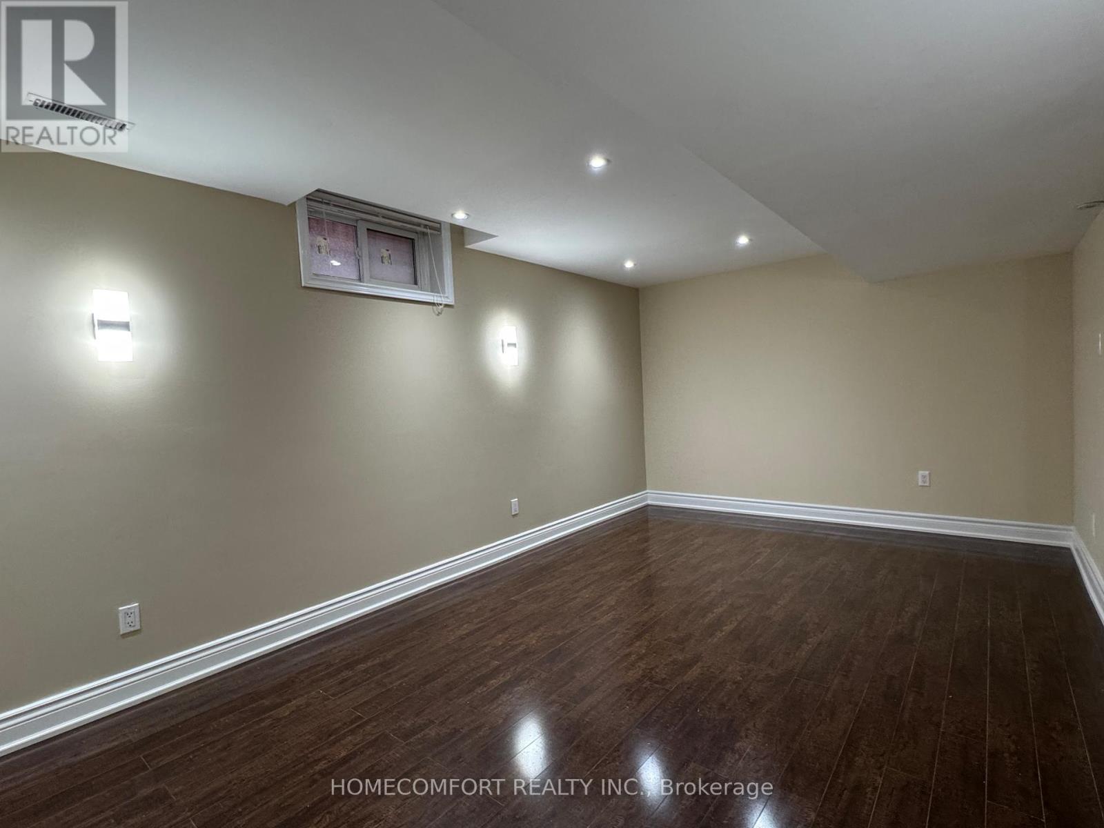 Bsmt - 122A Clarendon Drive, Richmond Hill, ON - Indoor Photo Showing Other Room