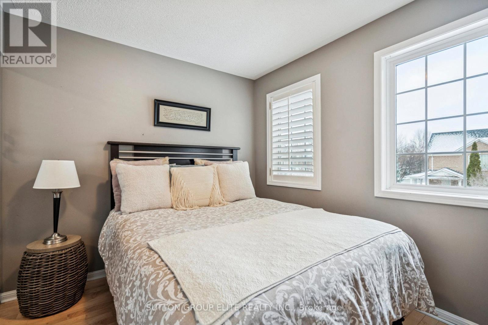 2424 Oakhaven Drive, Oakville, ON - Indoor Photo Showing Bedroom