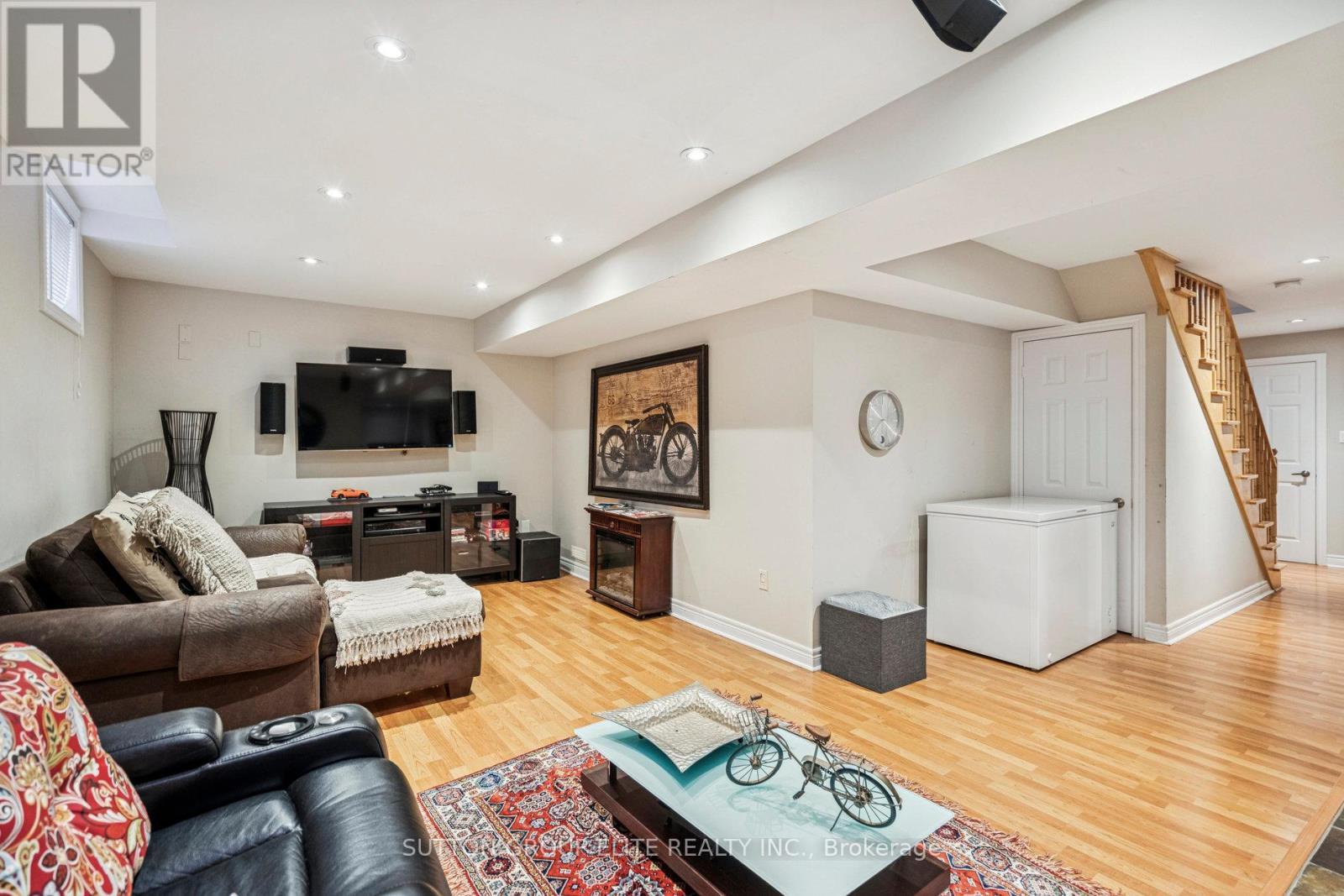 2424 Oakhaven Drive, Oakville, ON - Indoor Photo Showing Living Room With Fireplace