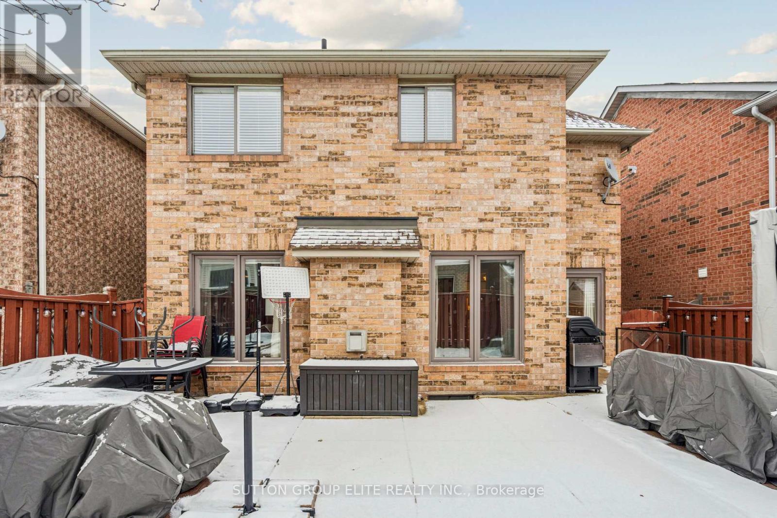 2424 Oakhaven Drive, Oakville, ON - Outdoor With Exterior