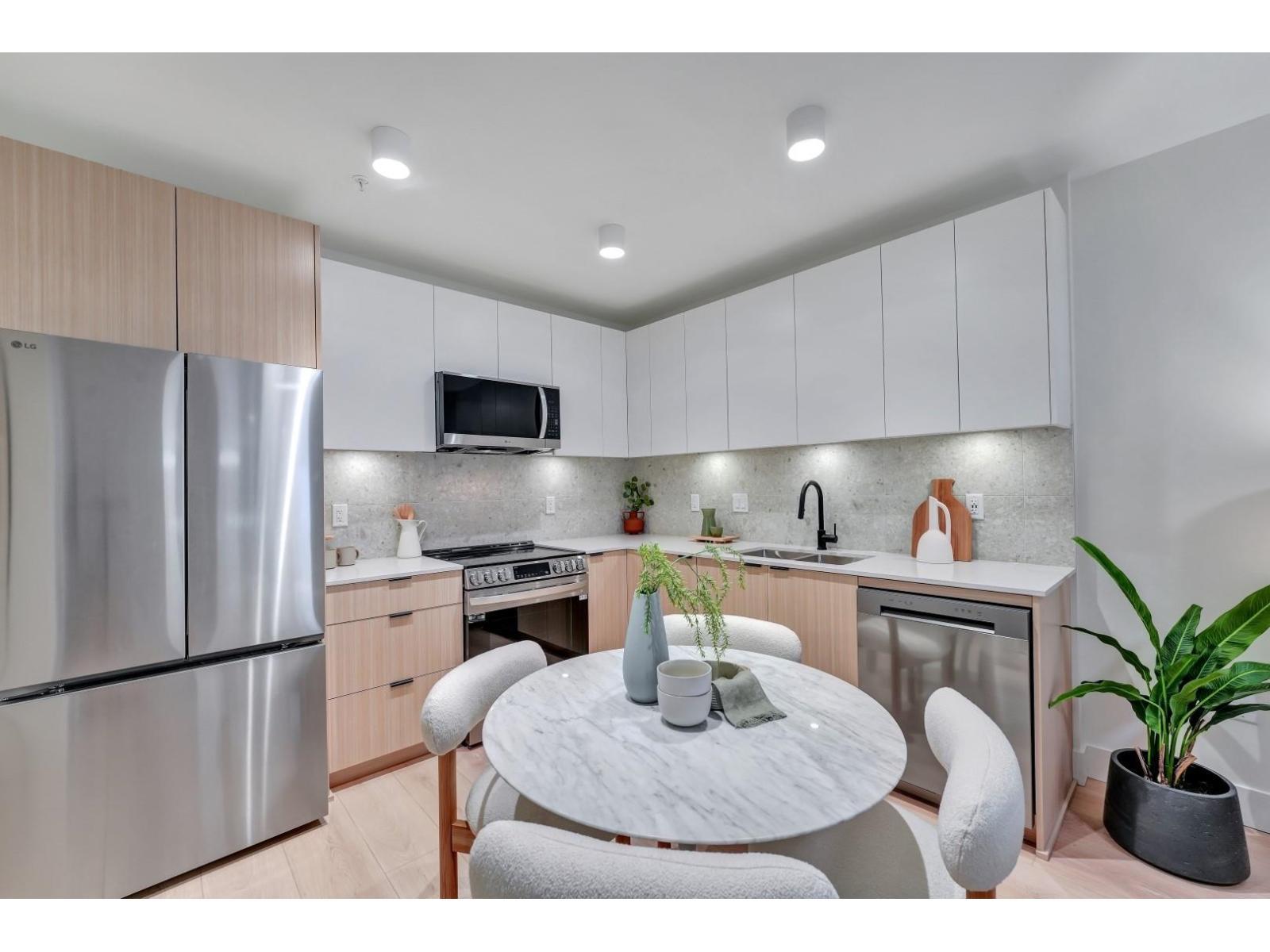 B313 5360 204Th Street, Langley, BC - Indoor