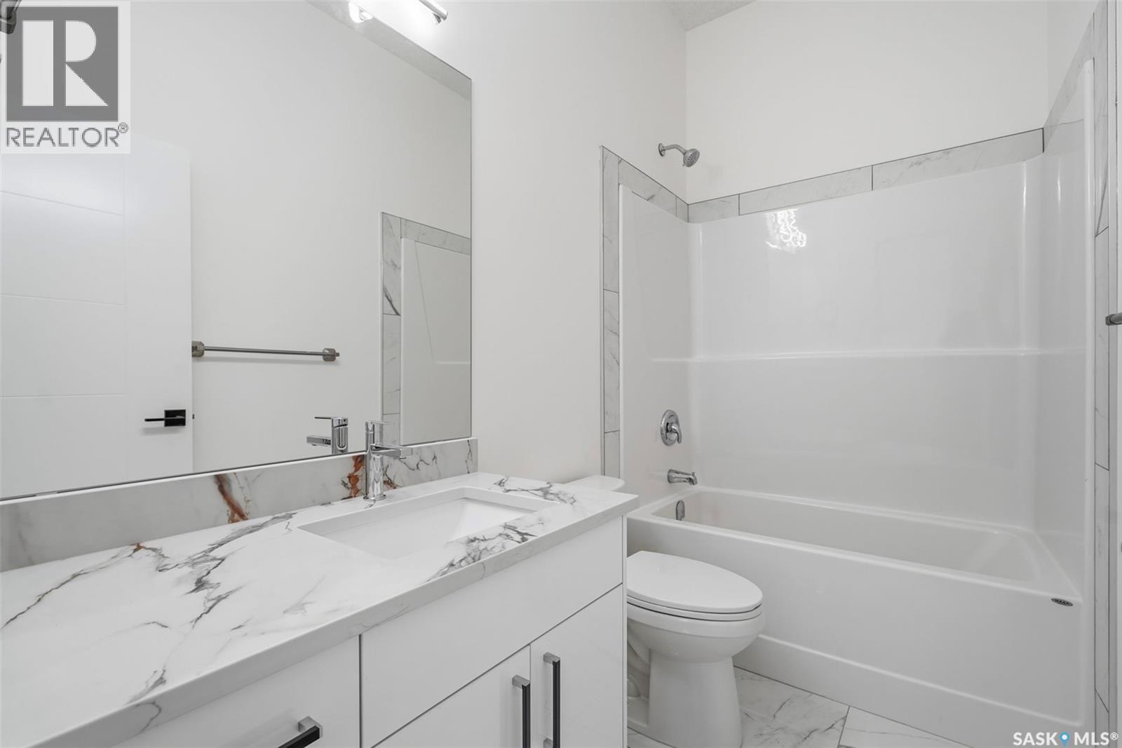 151 Sharma Lane, Saskatoon, SK - Indoor Photo Showing Bathroom