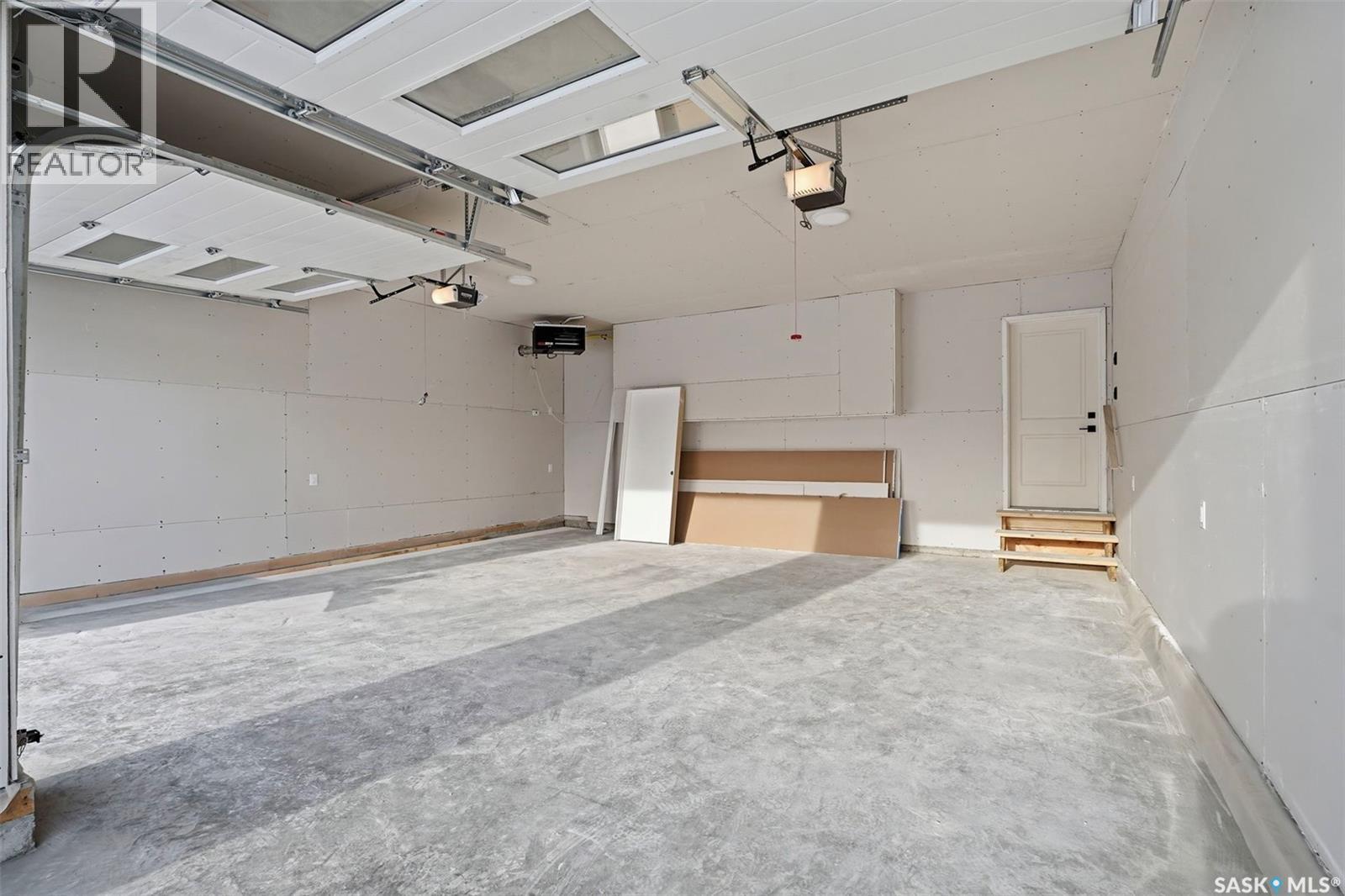 151 Sharma Lane, Saskatoon, SK - Indoor Photo Showing Garage