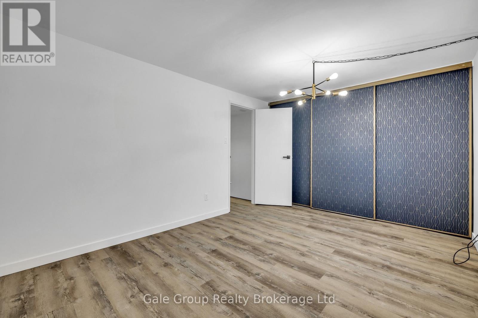 6 - 125 Bay Street, Woodstock (Woodstock - South), ON - Indoor Photo Showing Other Room