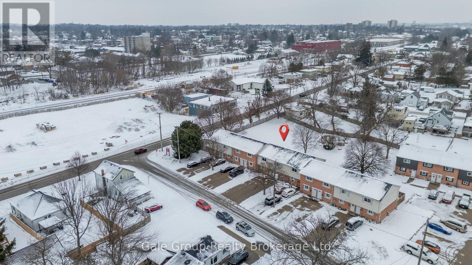6 - 125 Bay Street, Woodstock (Woodstock - South), ON - Outdoor With View