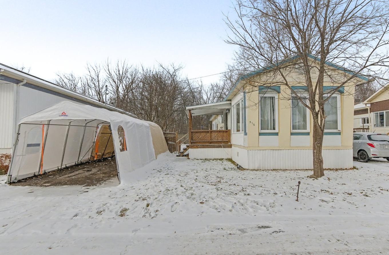 Façade - 316-3950 Boul. Sir-Wilfrid-Laurier, Longueuil (Saint-Hubert), QC - Outdoor