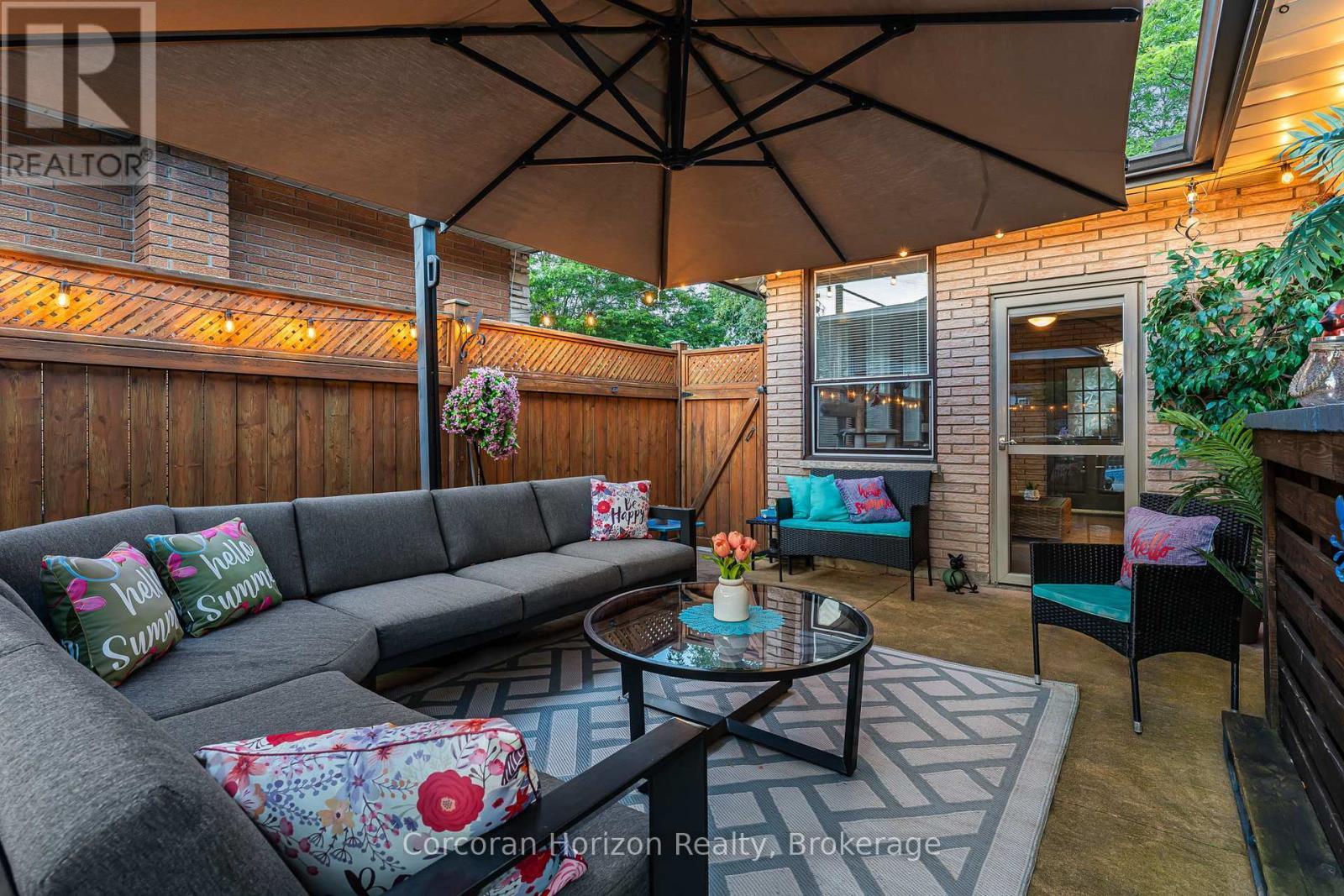 6845 Wilinger Street, Niagara Falls (Stamford), ON - Outdoor With Deck Patio Veranda With Exterior