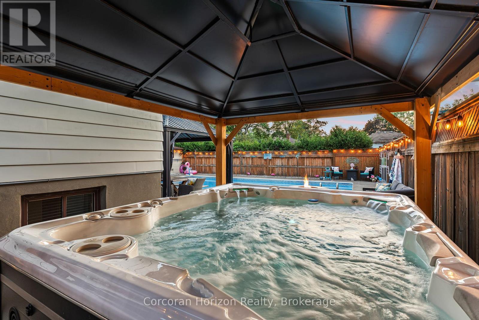 6845 Wilinger Street, Niagara Falls (Stamford), ON -