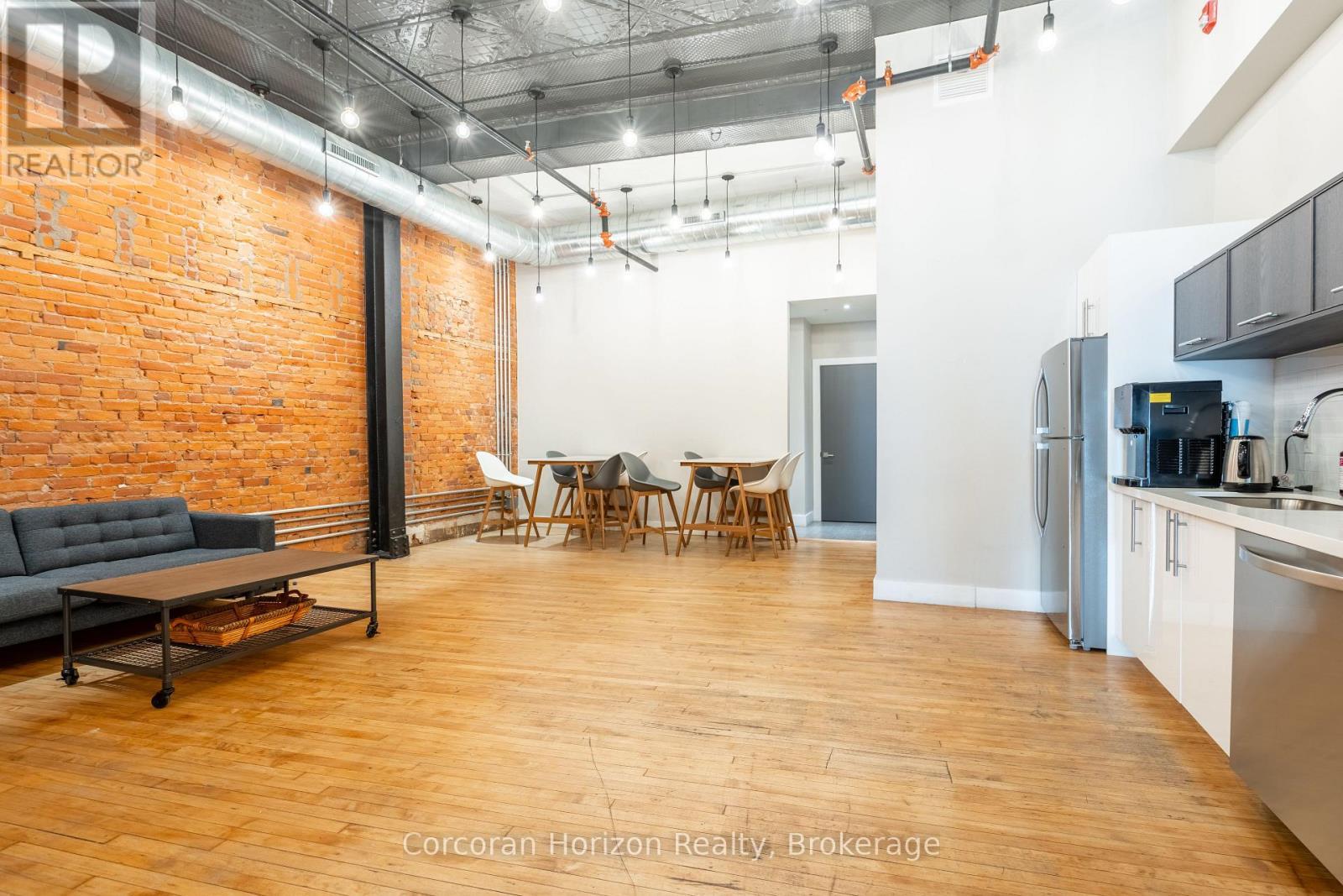 201-B - 12 James Street N, Hamilton (Beasley), ON