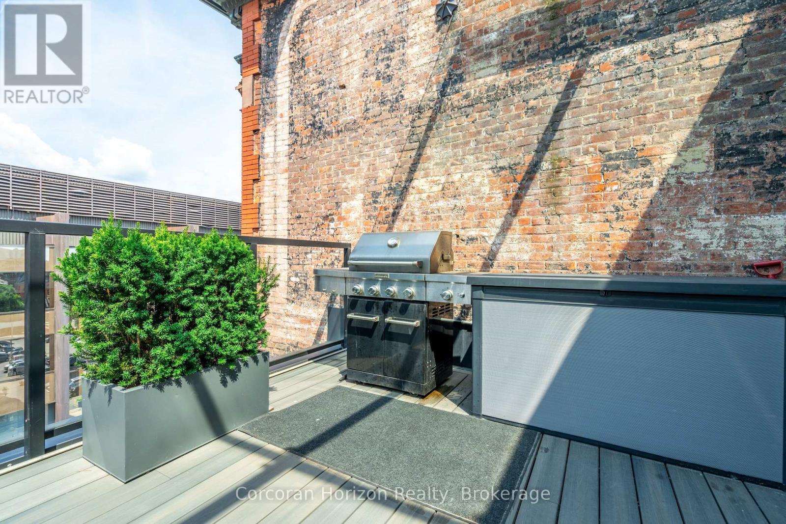 201-B - 12 James Street N, Hamilton (Beasley), ON