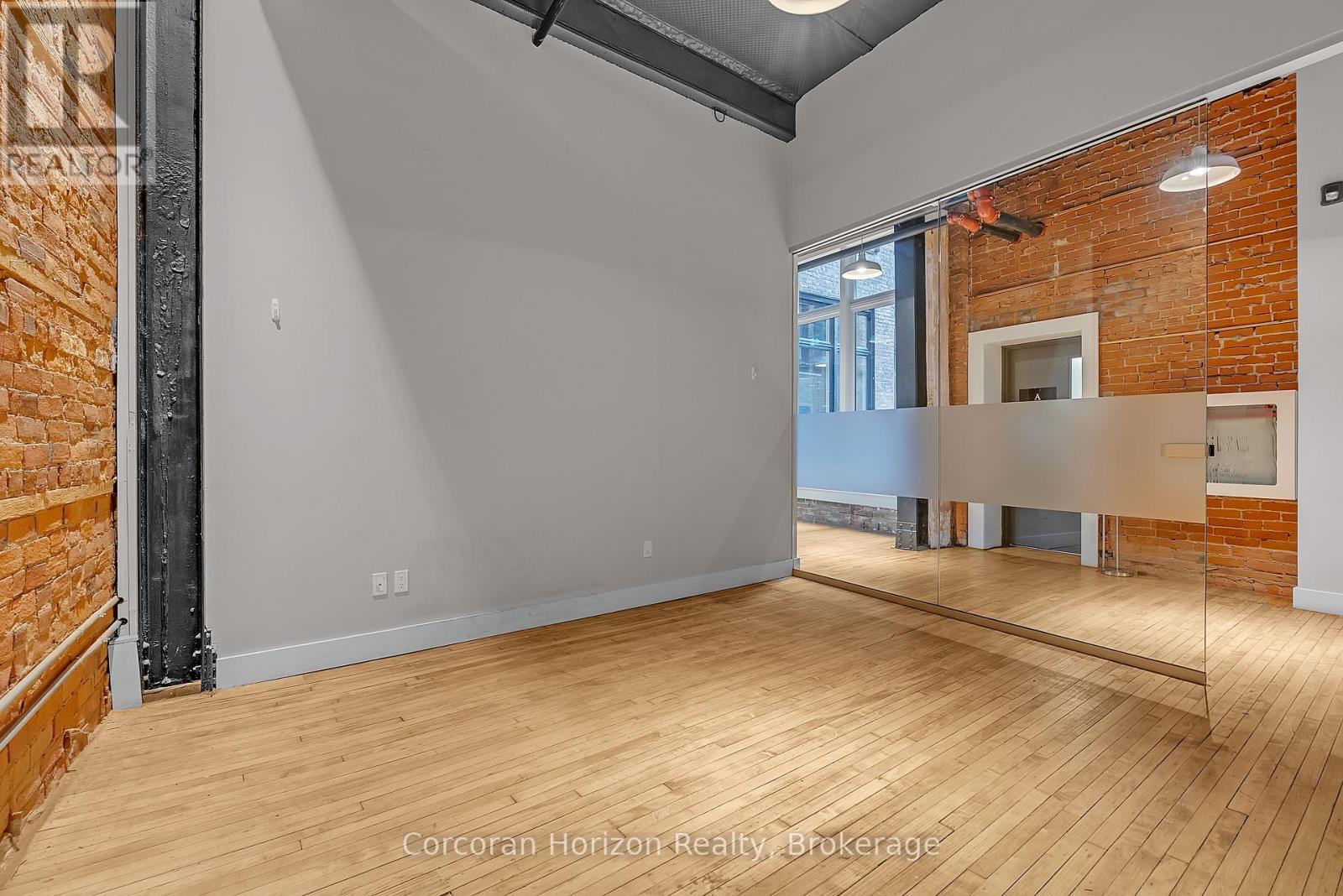 201-B - 12 James Street N, Hamilton (Beasley), ON