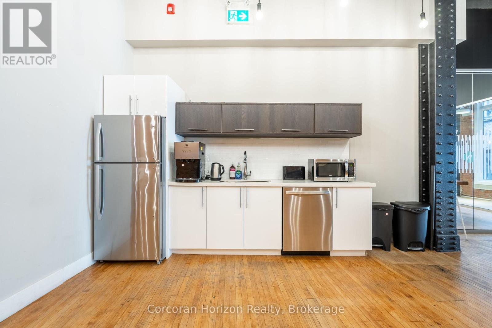 201-E - 12 James Street N, Hamilton (Beasley), ON