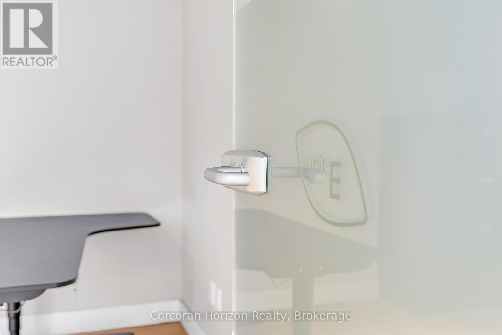 201-E - 12 James Street N, Hamilton (Beasley), ON