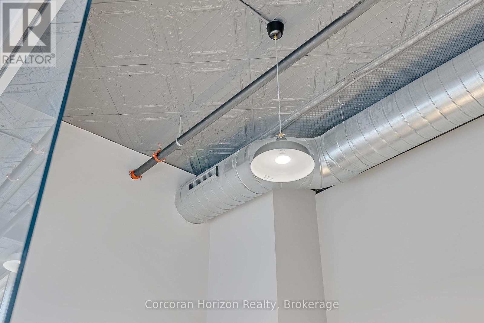 201-E - 12 James Street N, Hamilton (Beasley), ON