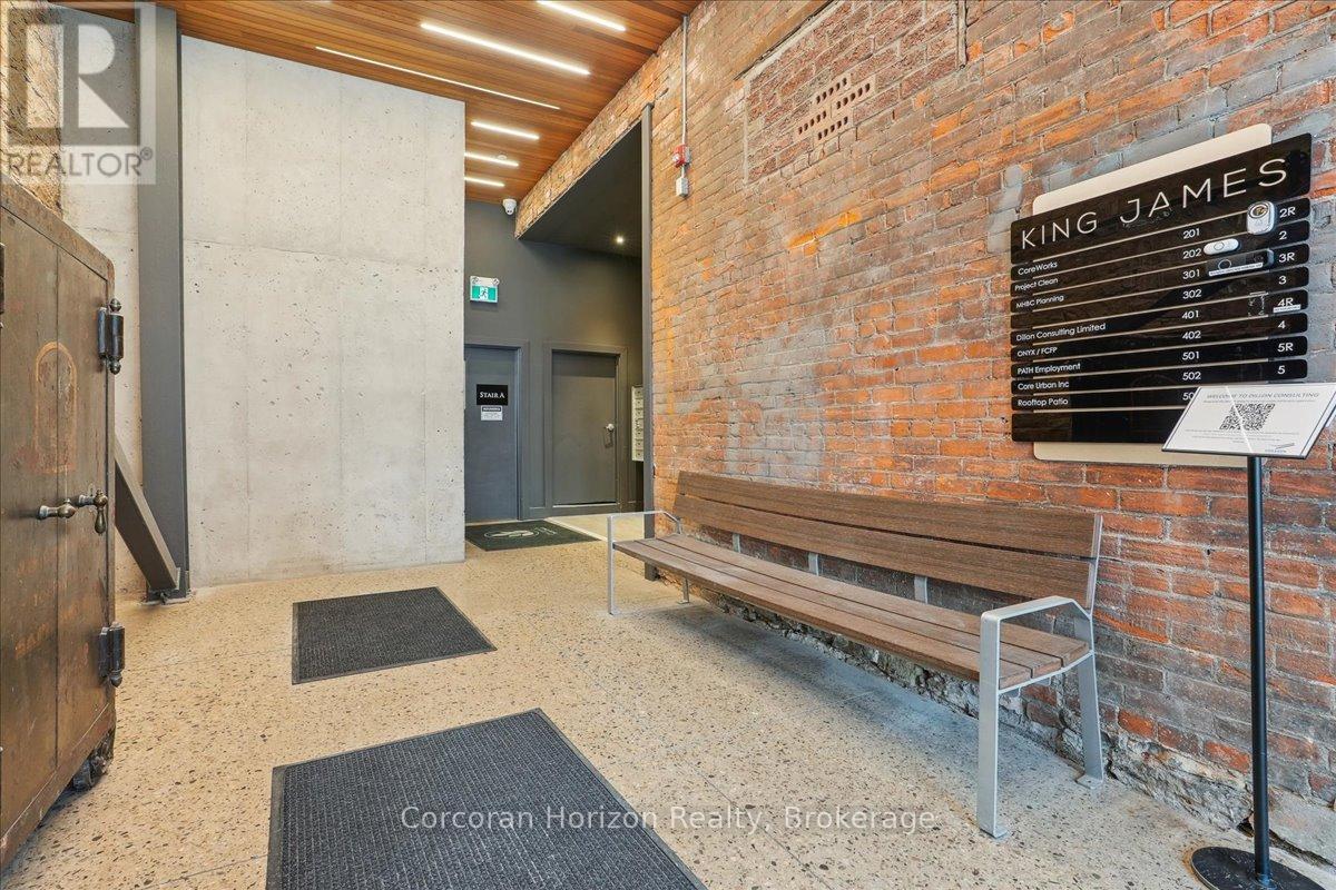 302 - 12 James Street N, Hamilton (Beasley), ON