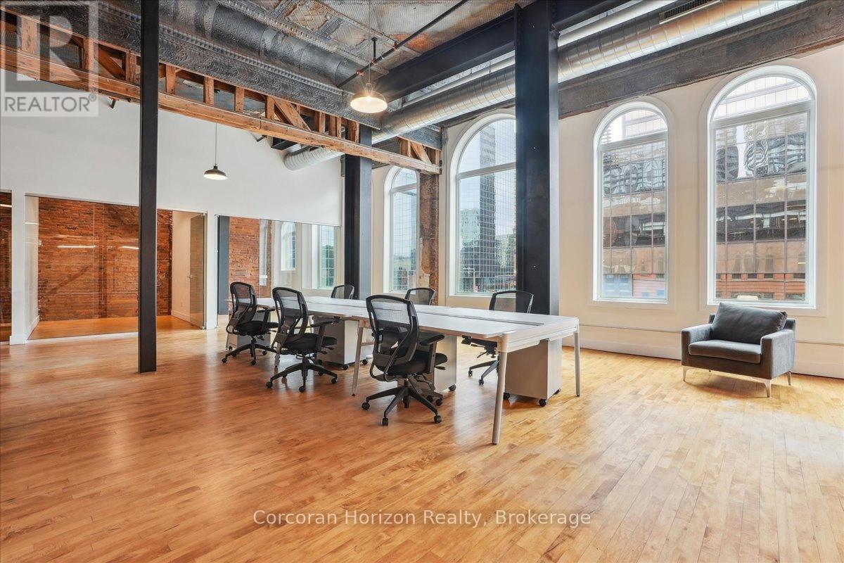 302 - 12 James Street N, Hamilton (Beasley), ON